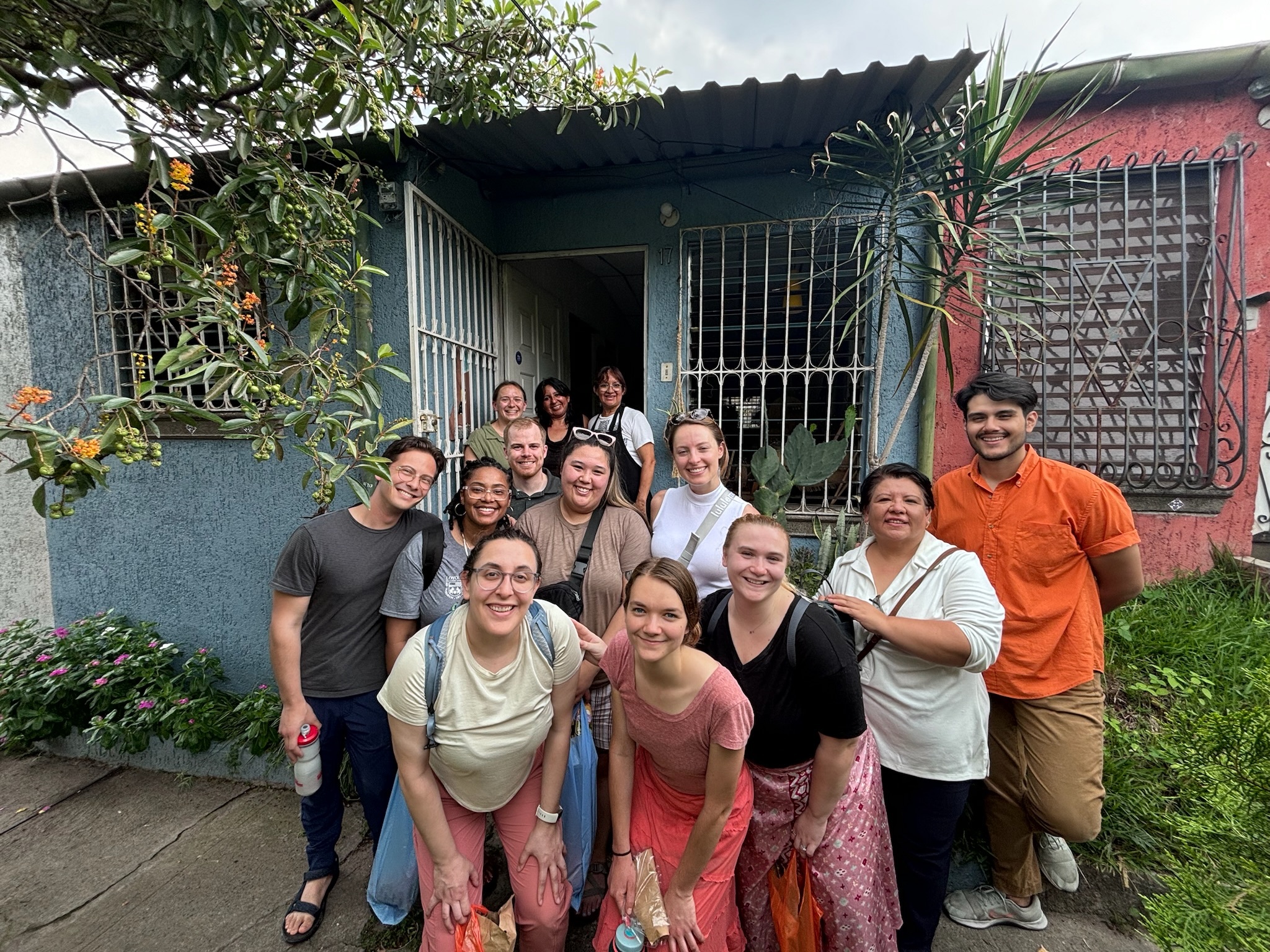 Group of students with host community in El Salvador